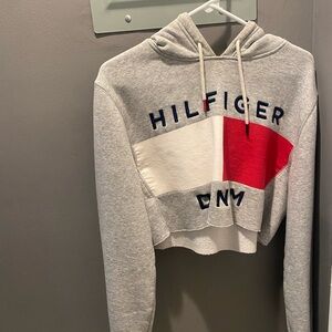 Cropped Tommy Hilfiger Hoodie